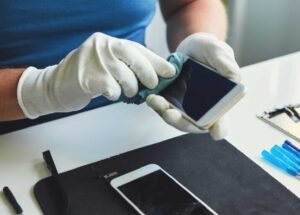 How to Choose the Right Tech Repair Service in Norwich