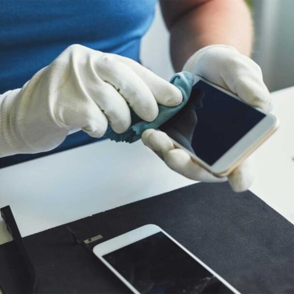 How to Choose the Right Tech Repair Service in Norwich